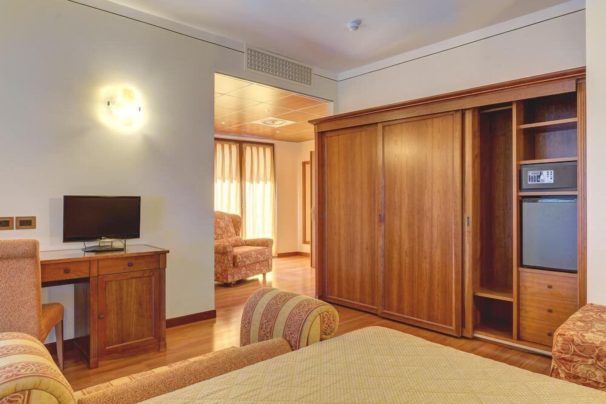Hotel Panoramic Montepulciano Stazione Exteriör bild