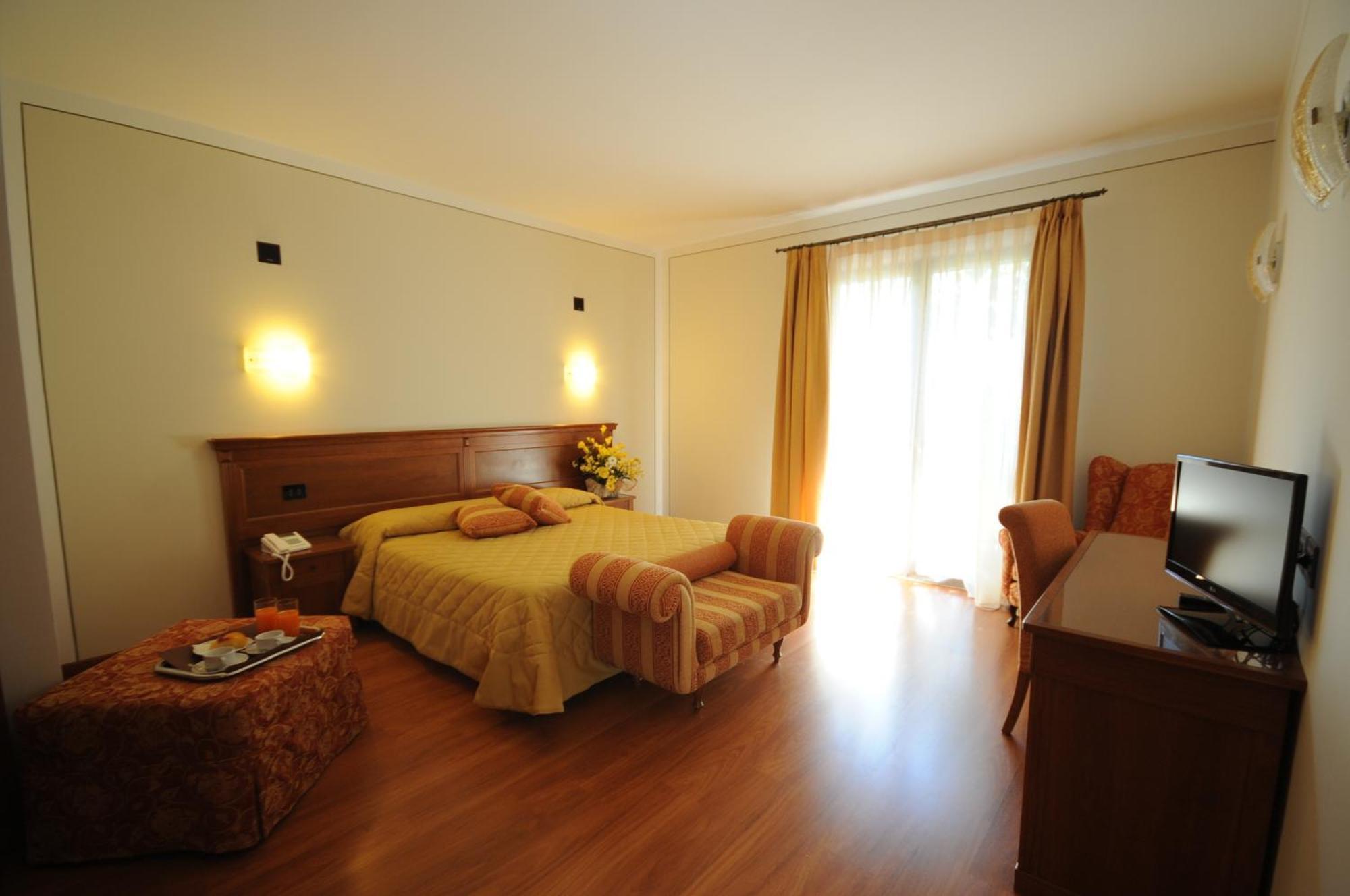 Hotel Panoramic Montepulciano Stazione Exteriör bild