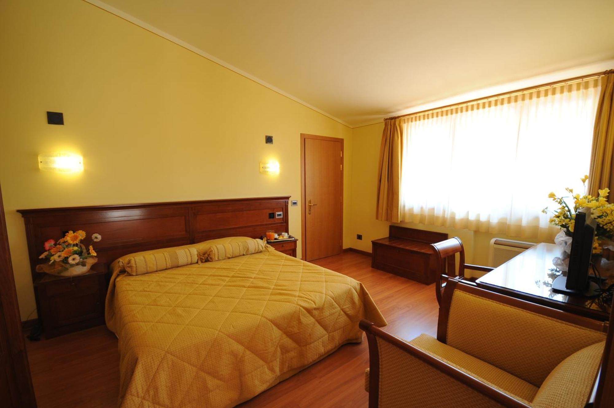Hotel Panoramic Montepulciano Stazione Exteriör bild